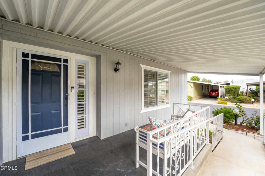 Property Photo:  4700 Aurora Drive 11  CA 93003 