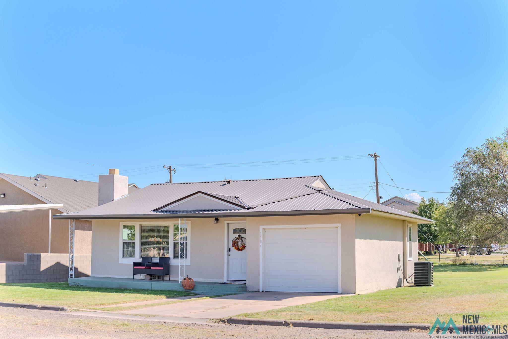 Property Photo:  1107 W 15th Street  NM 88130 