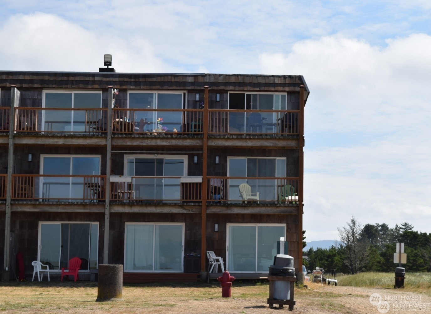 Property Photo:  304  14th Street NW 303  WA 98631 