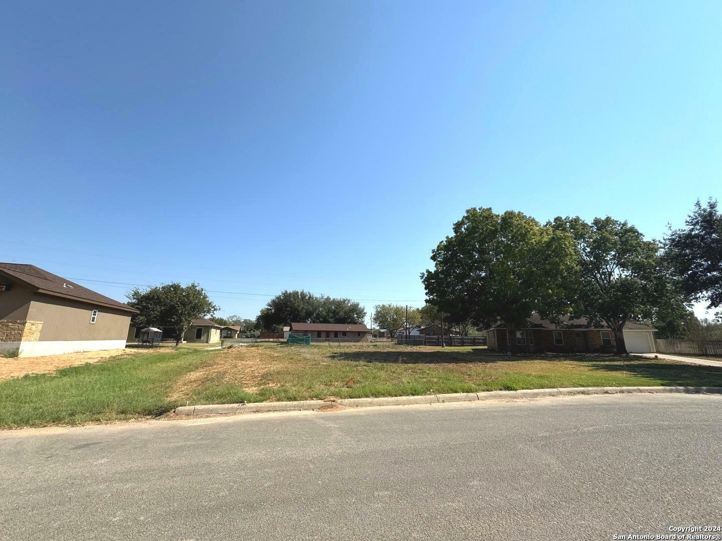 Property Photo:  1117 Iris Crescent  TX 78114 