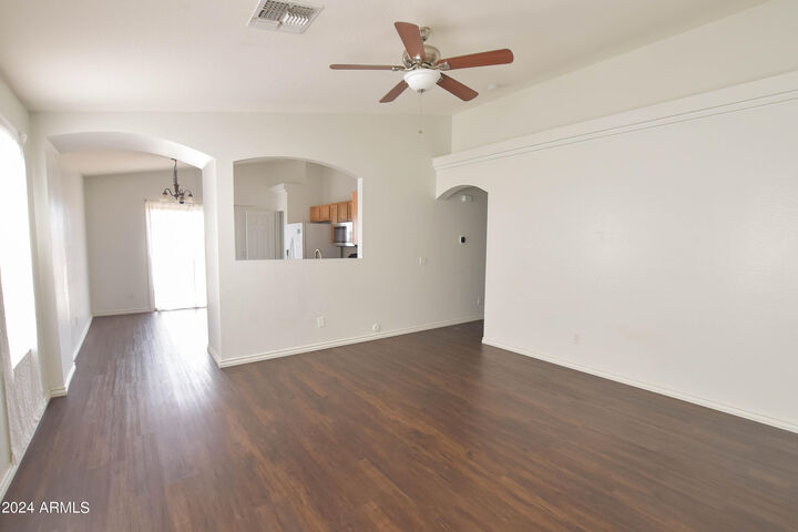 Property Photo: 368 W Phantom Drive AZ 85122