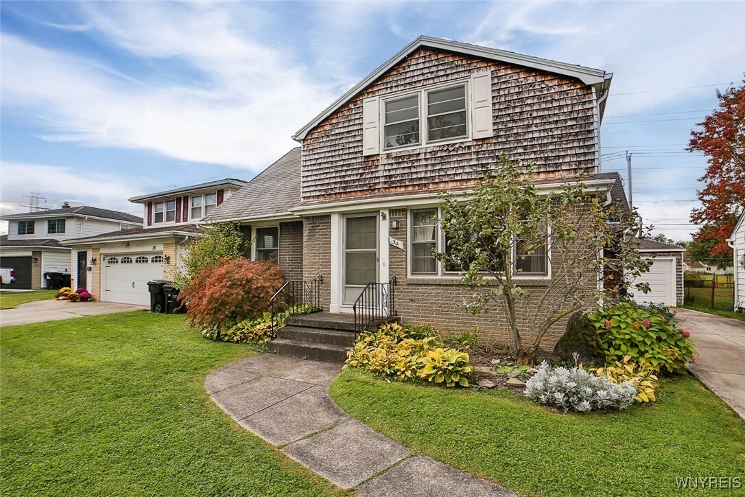 Property Photo:  30 Lorelee Drive  NY 14150 