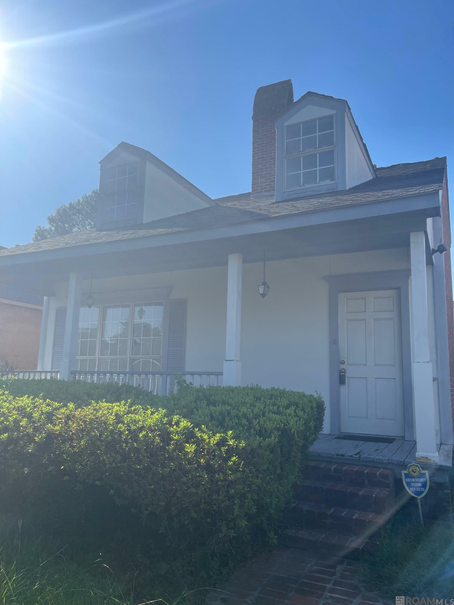 Property Photo:  1731 Manor Oak Dr  LA 70810 