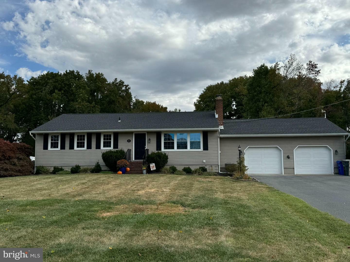 Property Photo:  16 Old Tilbury Road  NJ 08079 