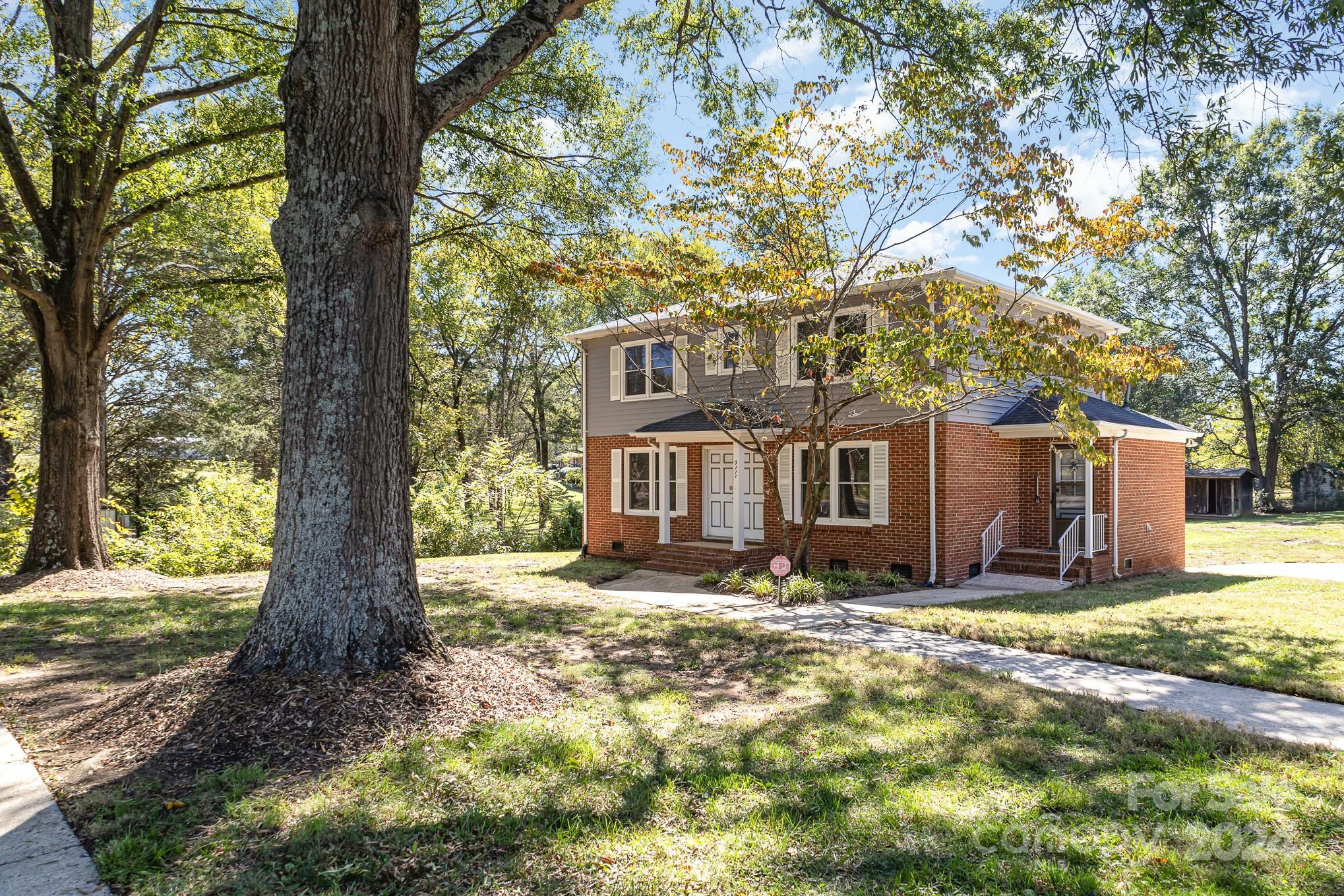 Property Photo:  3111 Sandy Porter Road  NC 28273 