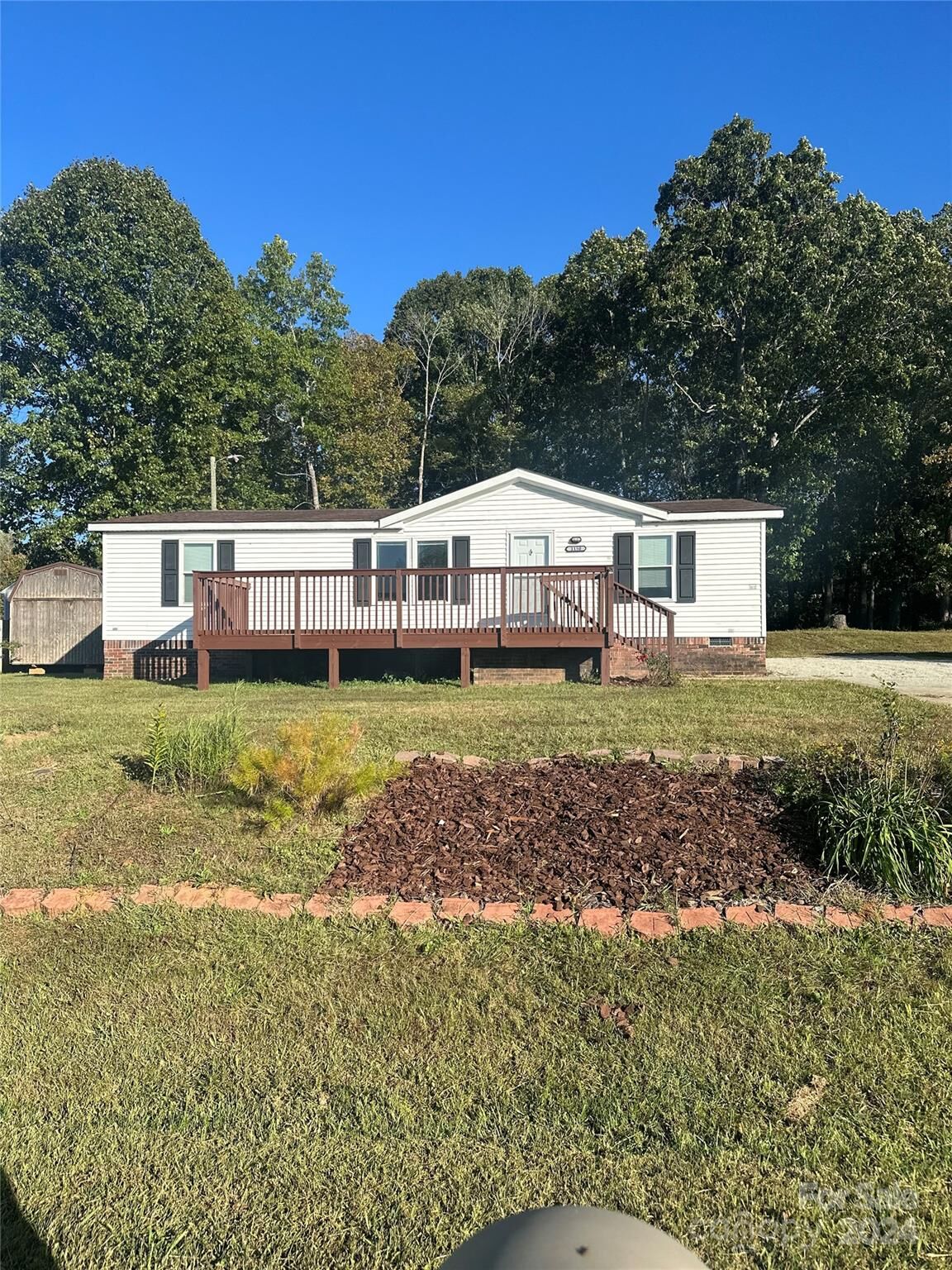 Property Photo: 1150 Keystone Drive NC 28147