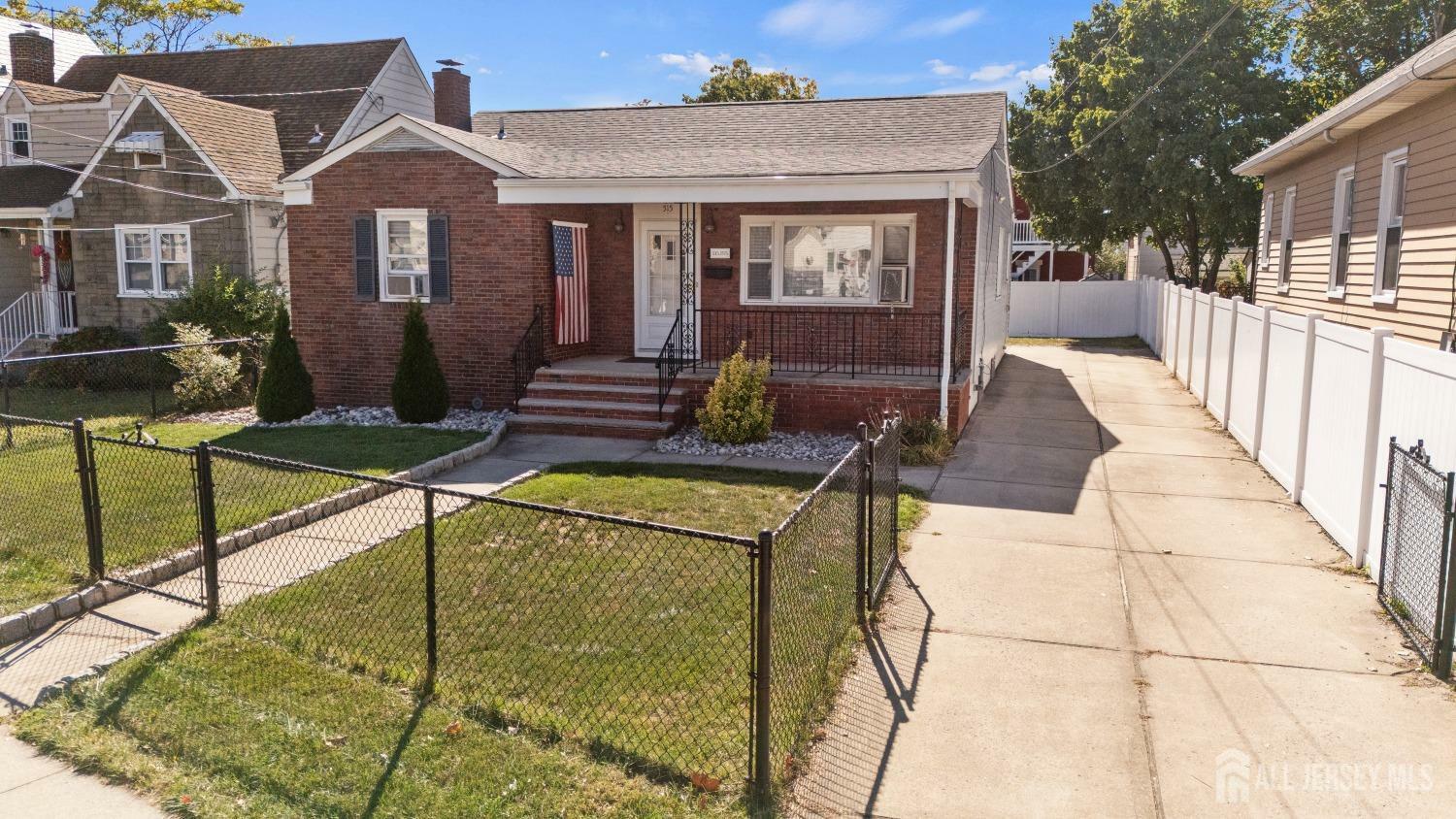 Property Photo:  515 Brace Avenue  NJ 08861 