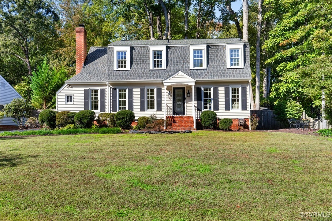 Property Photo:  10102 Idlebrook Drive  VA 23238 