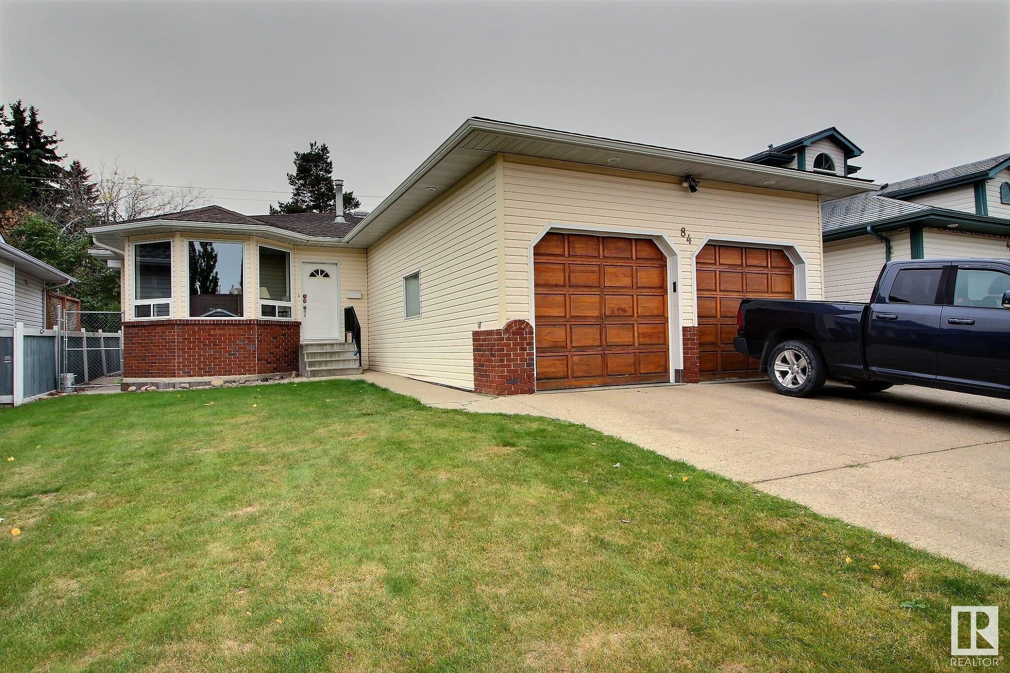 84 Woodside Crescent  Spruce Grove AB T7X 3E6 photo