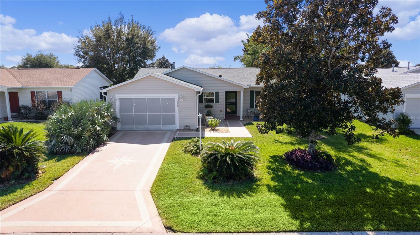 Property Photo:  3318 Oakdale Place  FL 32162 