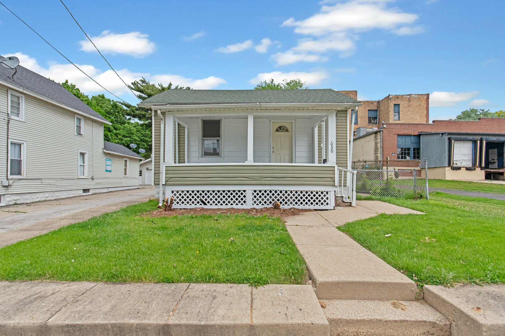 Property Photo:  630 4th Avenue  IL 60505 