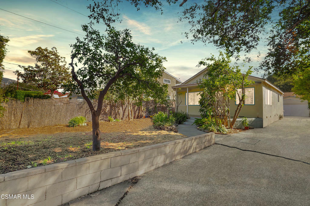 Property Photo:  7634 Valmont Street  CA 91042 