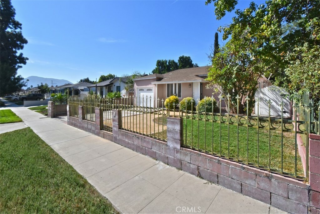 Property Photo:  1117 N Frederic St.  CA 91505 