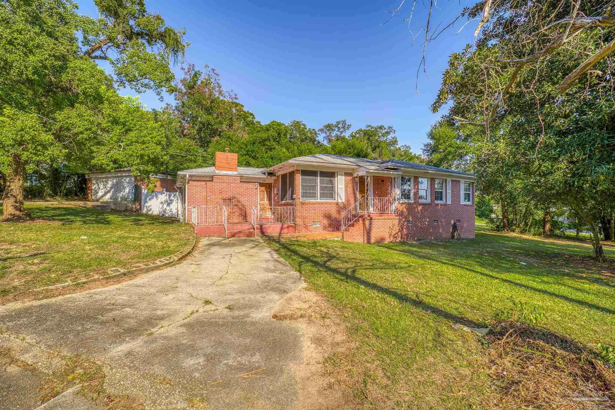 500 N Wentworth St  Pensacola FL 32505 photo