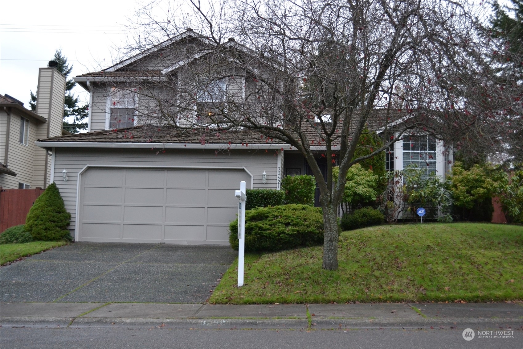 Property Photo:  32621 20th Ave SW  WA 98023 