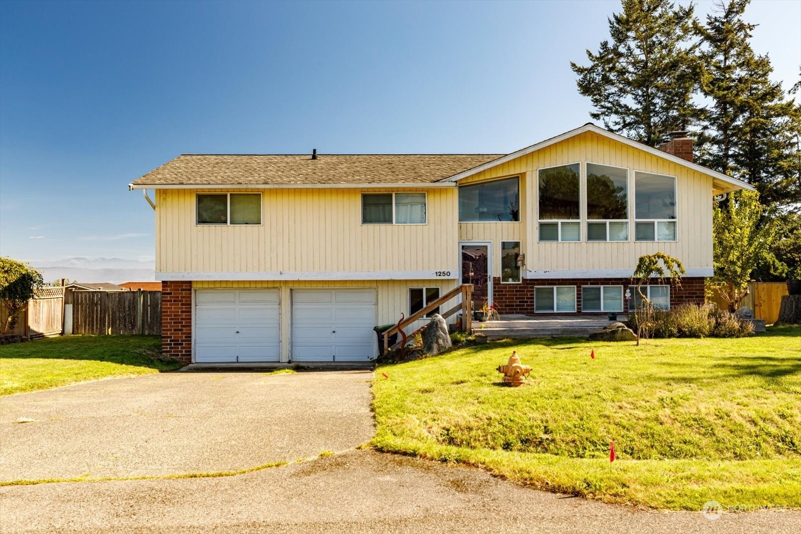 1250 Eagle Crest Drive  Oak Harbor WA 98277 photo