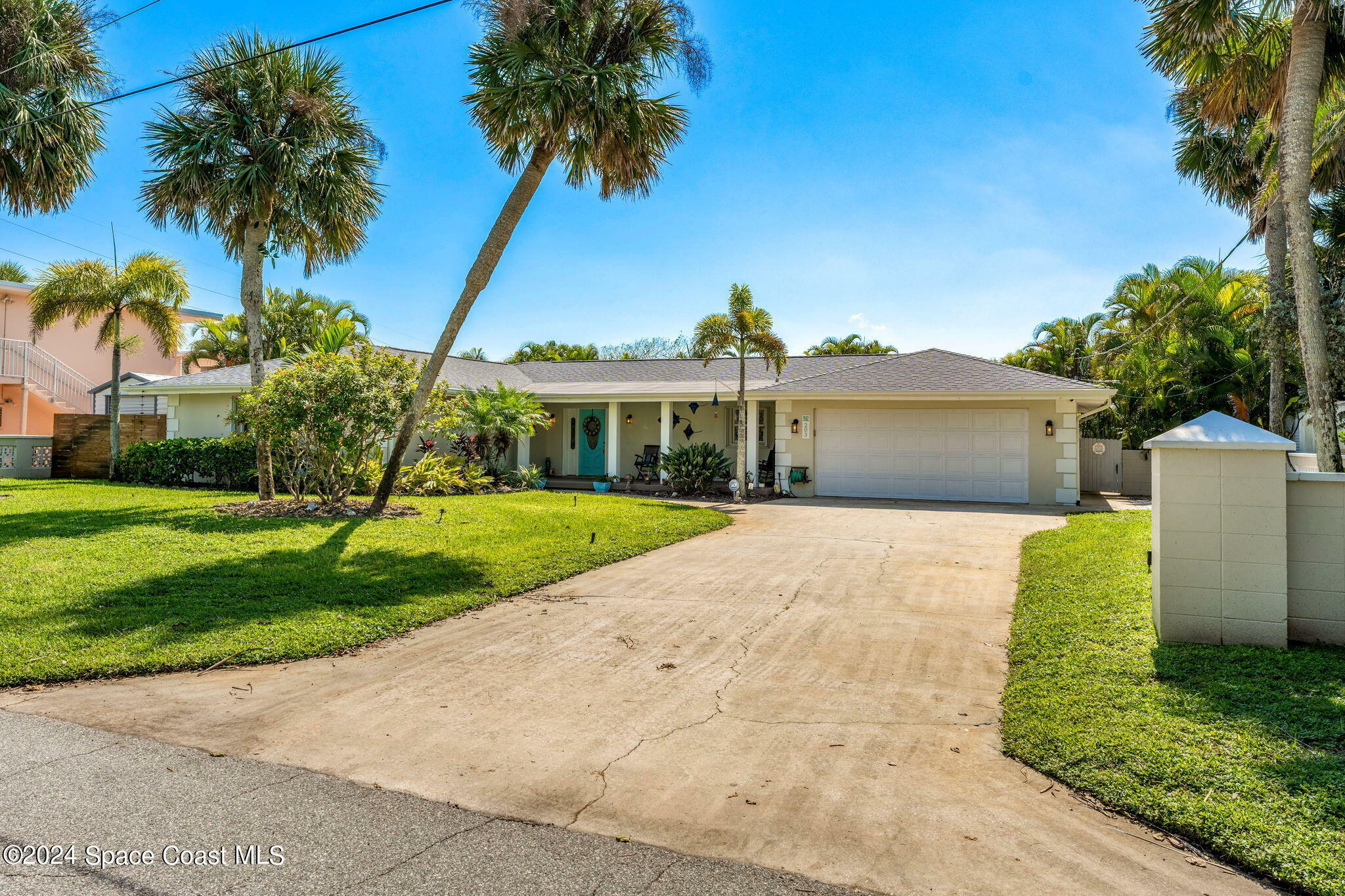 Property Photo:  203 Surf Road  FL 32951 