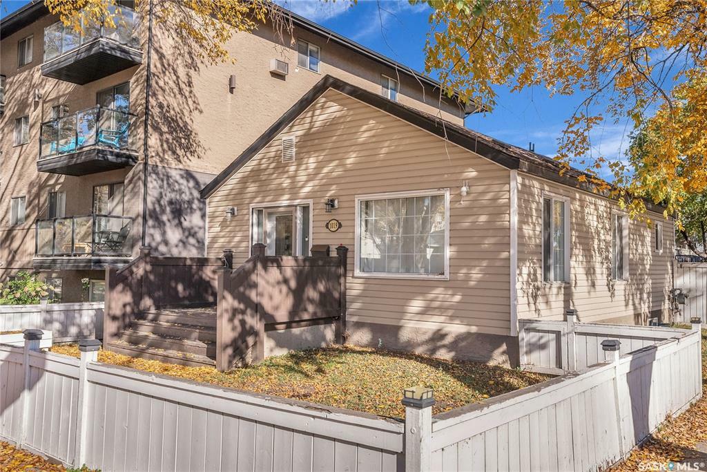 Property Photo:  1019 Lansdowne Avenue  SK S7H 2C2 