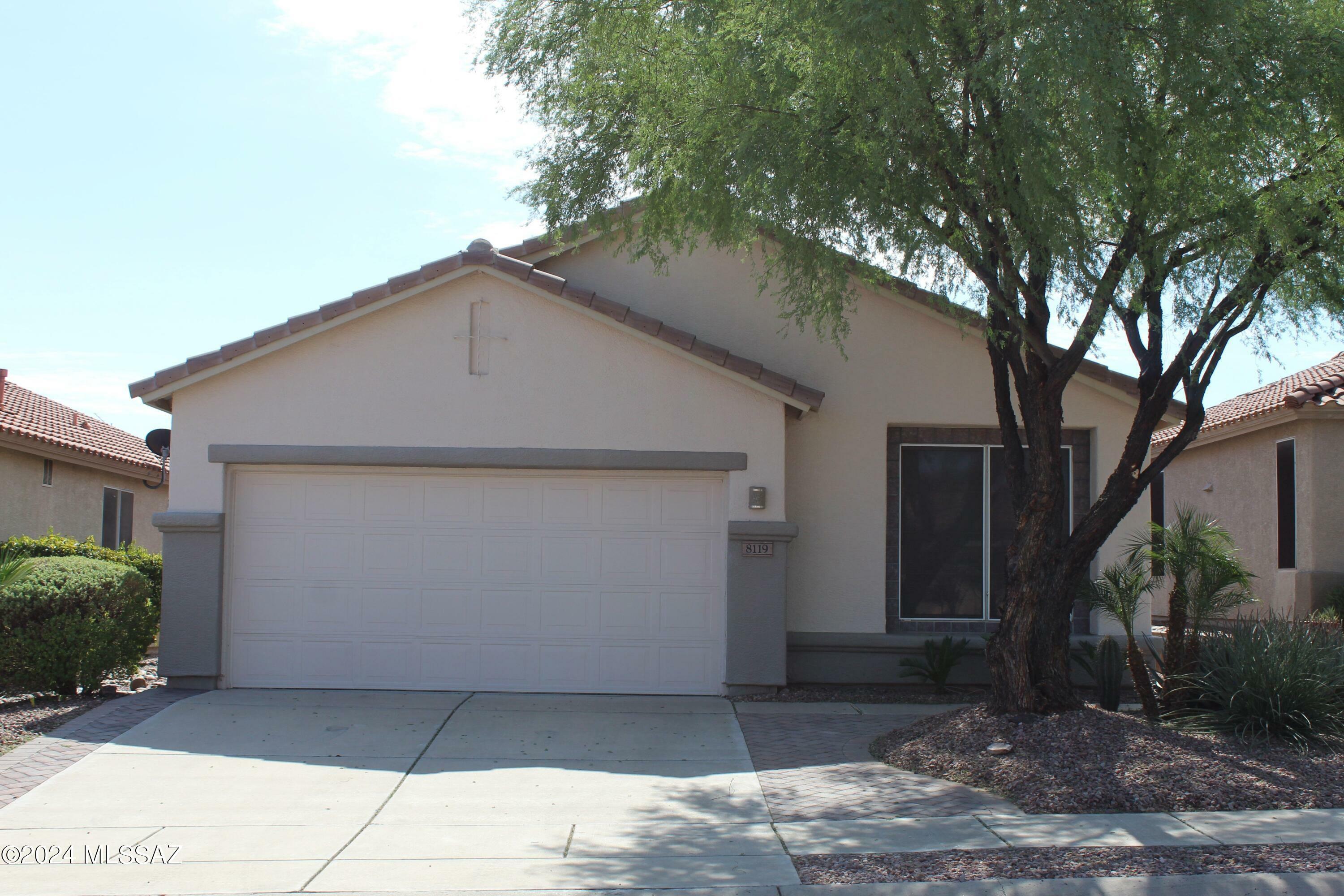 8119 W Cottonwood Wash Way  Tucson AZ 85743 photo