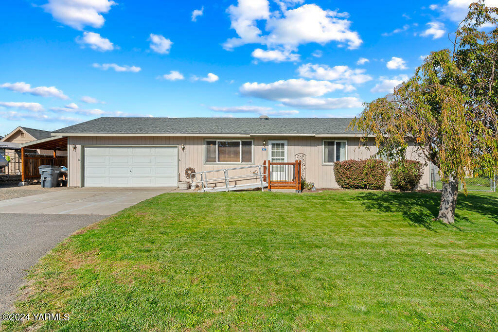 402 Orchard Ln  Tieton WA 98947 photo