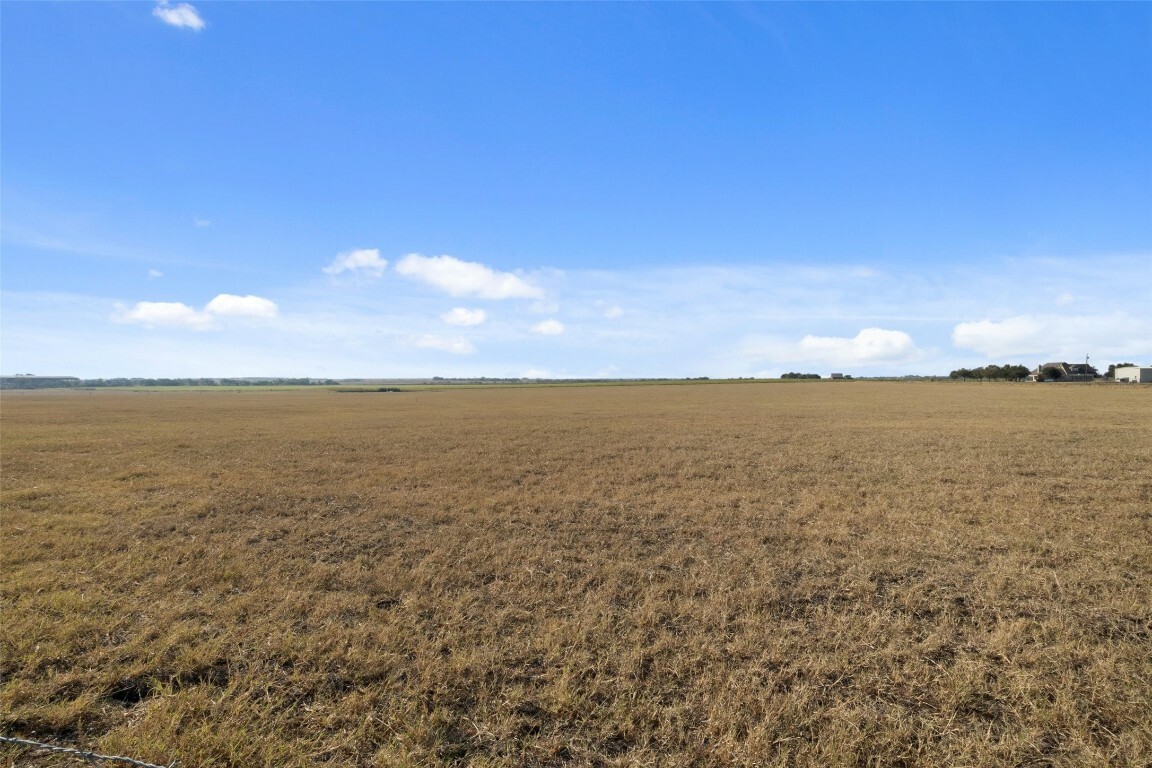 Property Photo:  19919 Fm 973 Road N  TX 78615 