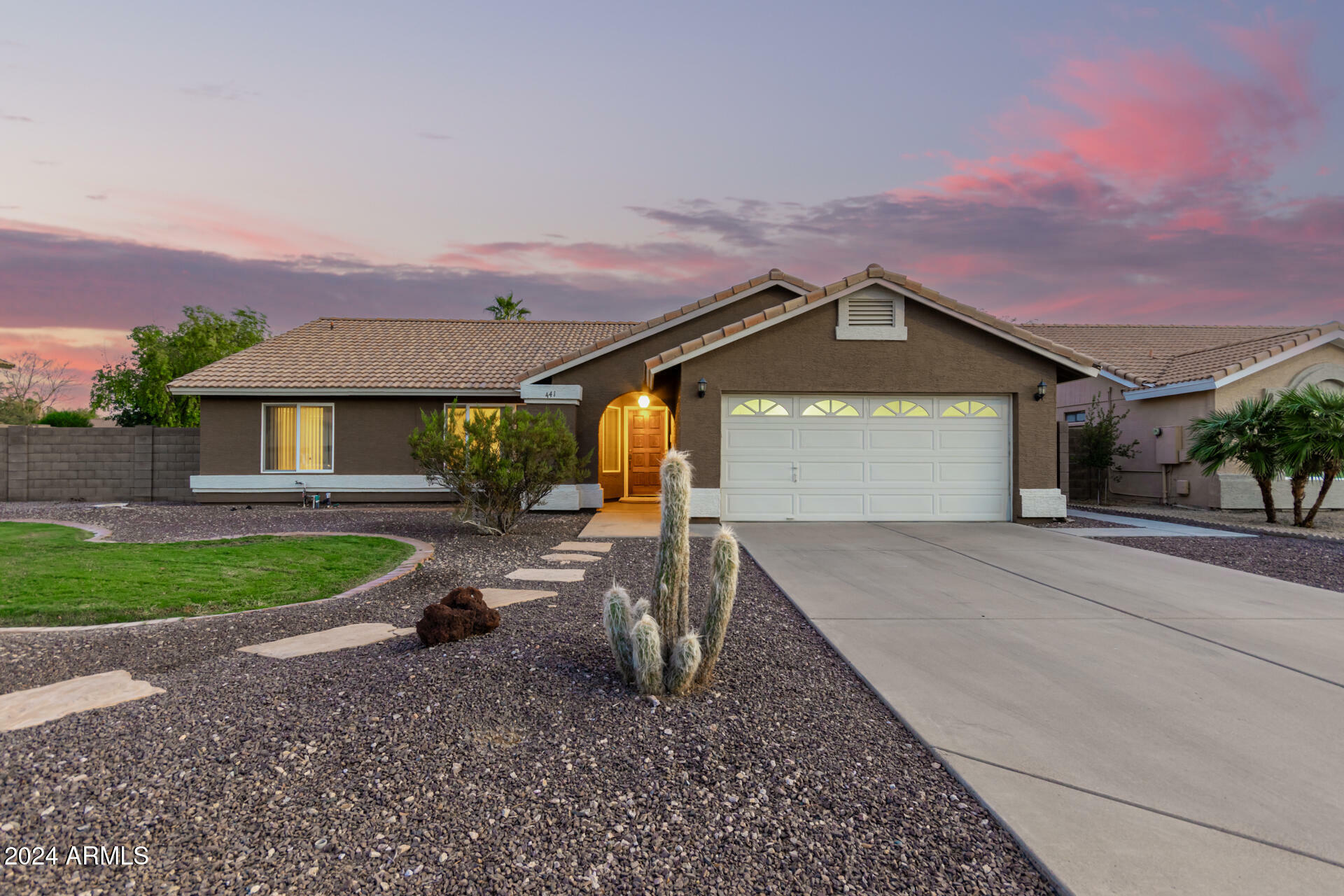 Property Photo:  441 E Saratoga Street  AZ 85296 