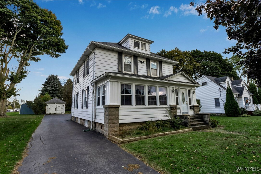 Property Photo:  77 Cedar Street  NY 14001 