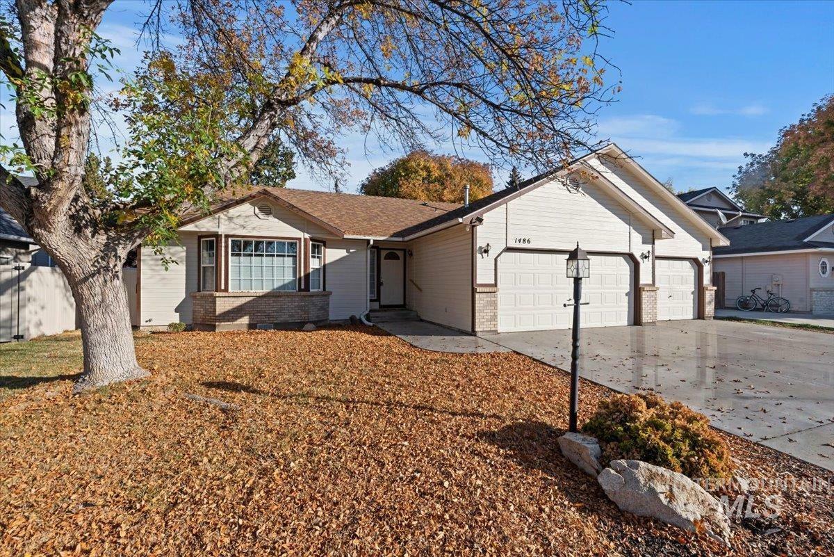 Property Photo:  1486 E Ringneck Drive  ID 83646 