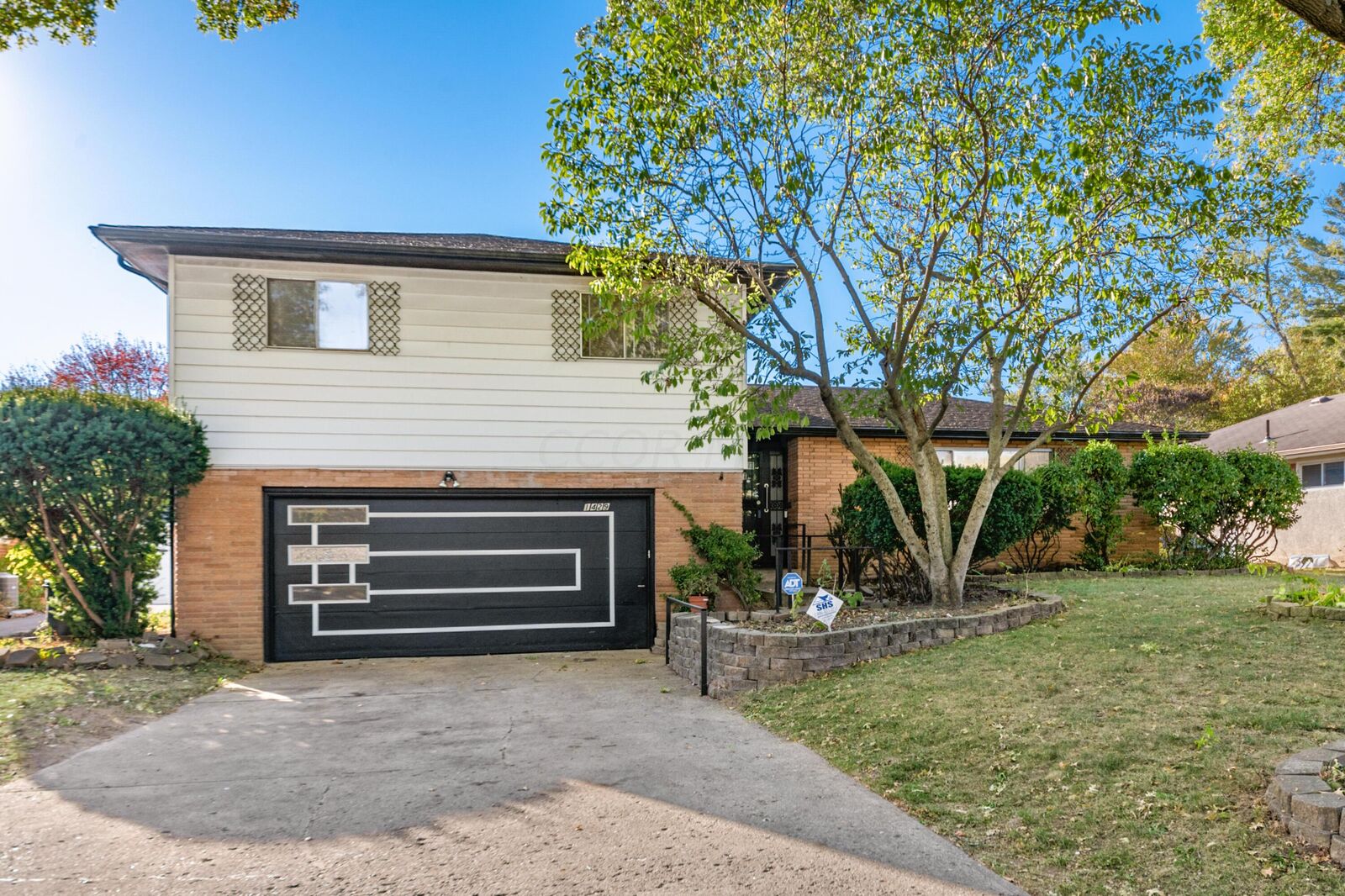 Property Photo:  1429 Kenwick Road  OH 43209 