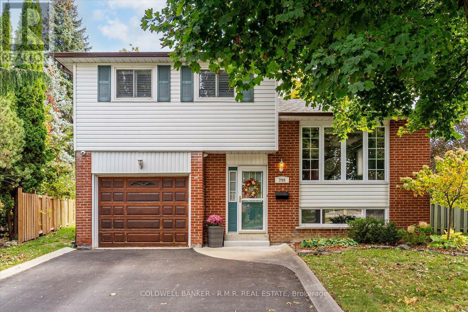 Photo de la propriété:  799 Rodney Court  ON L1G 6V6 