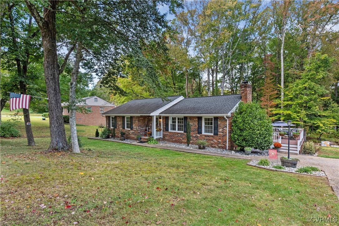 Property Photo: 10810 Haverford Lane VA 23236
