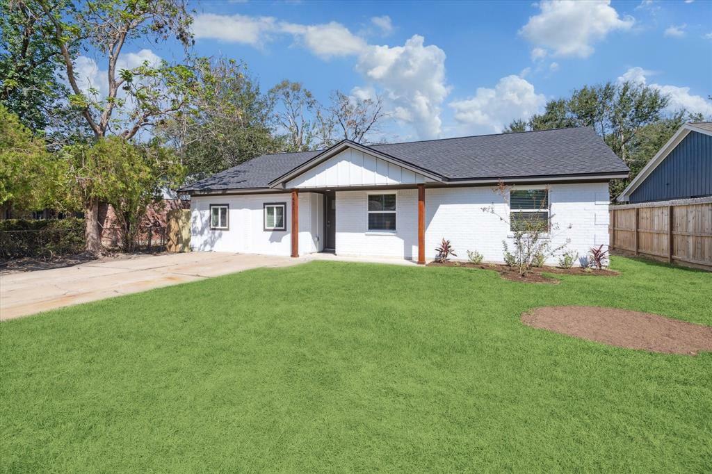 Property Photo:  7431 Pinetex Drive  TX 77396 