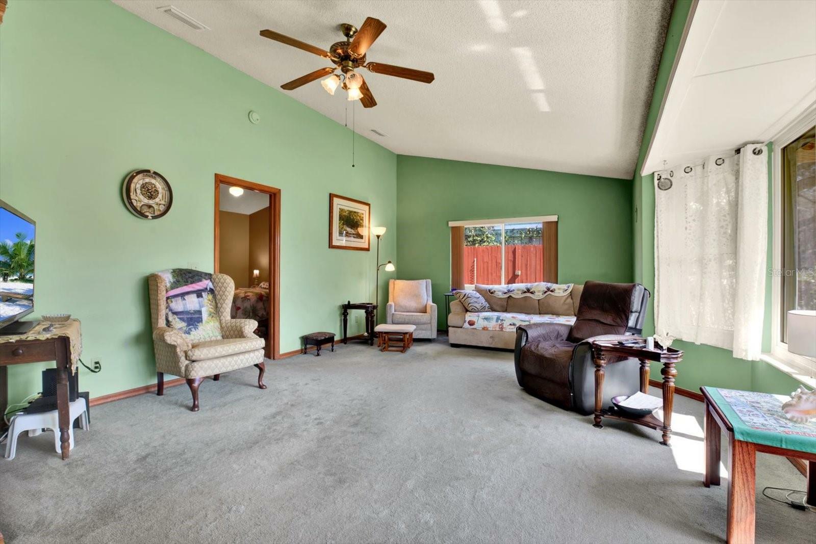 Property Photo:  1711 Newland Place  FL 33594 