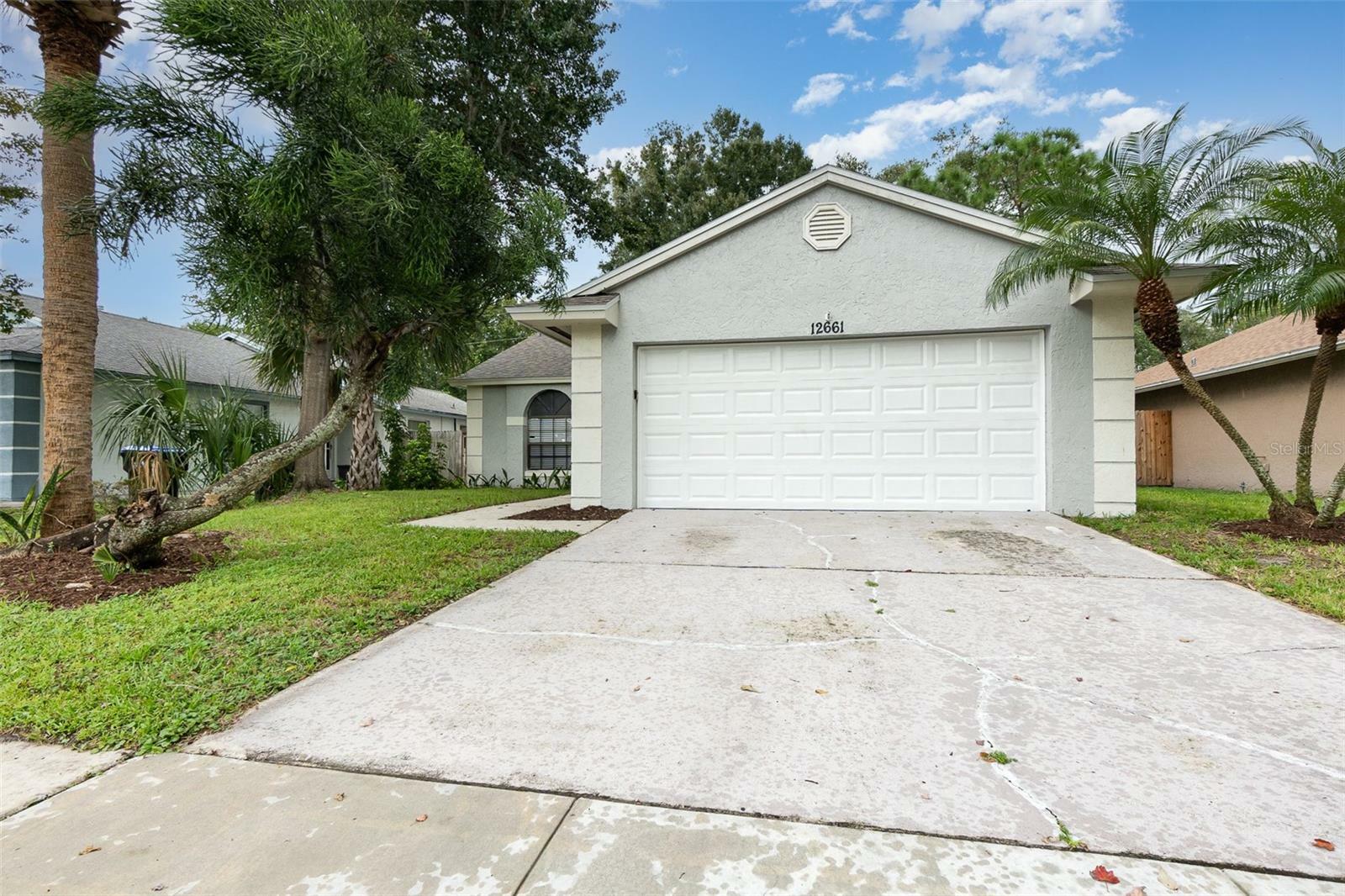 Property Photo:  12661 Majorama Drive  FL 32837 