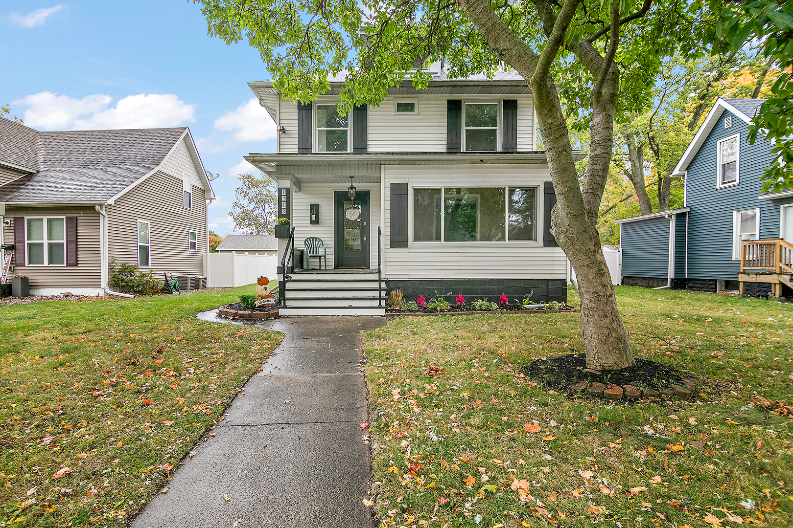 Property Photo:  1218 S 5th Avenue  IL 60901 