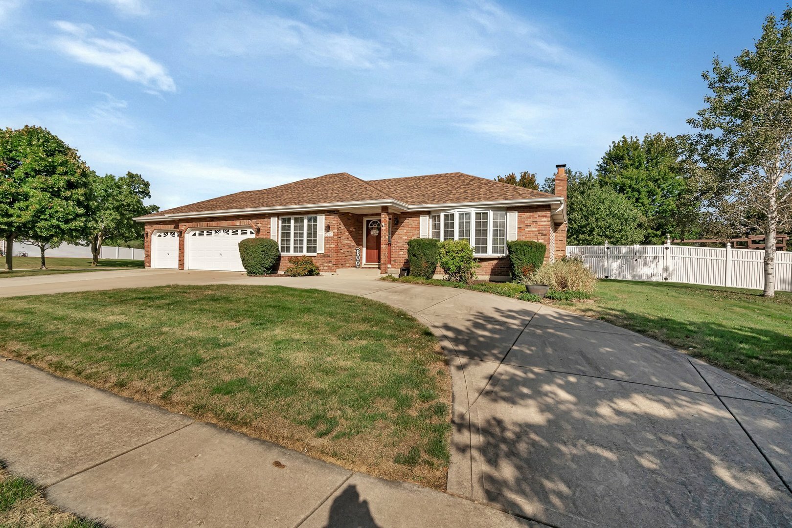 Property Photo:  1215 Hunter Drive  IL 60404 