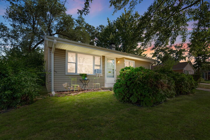 41 Ash Street  Carpentersville IL 60110 photo