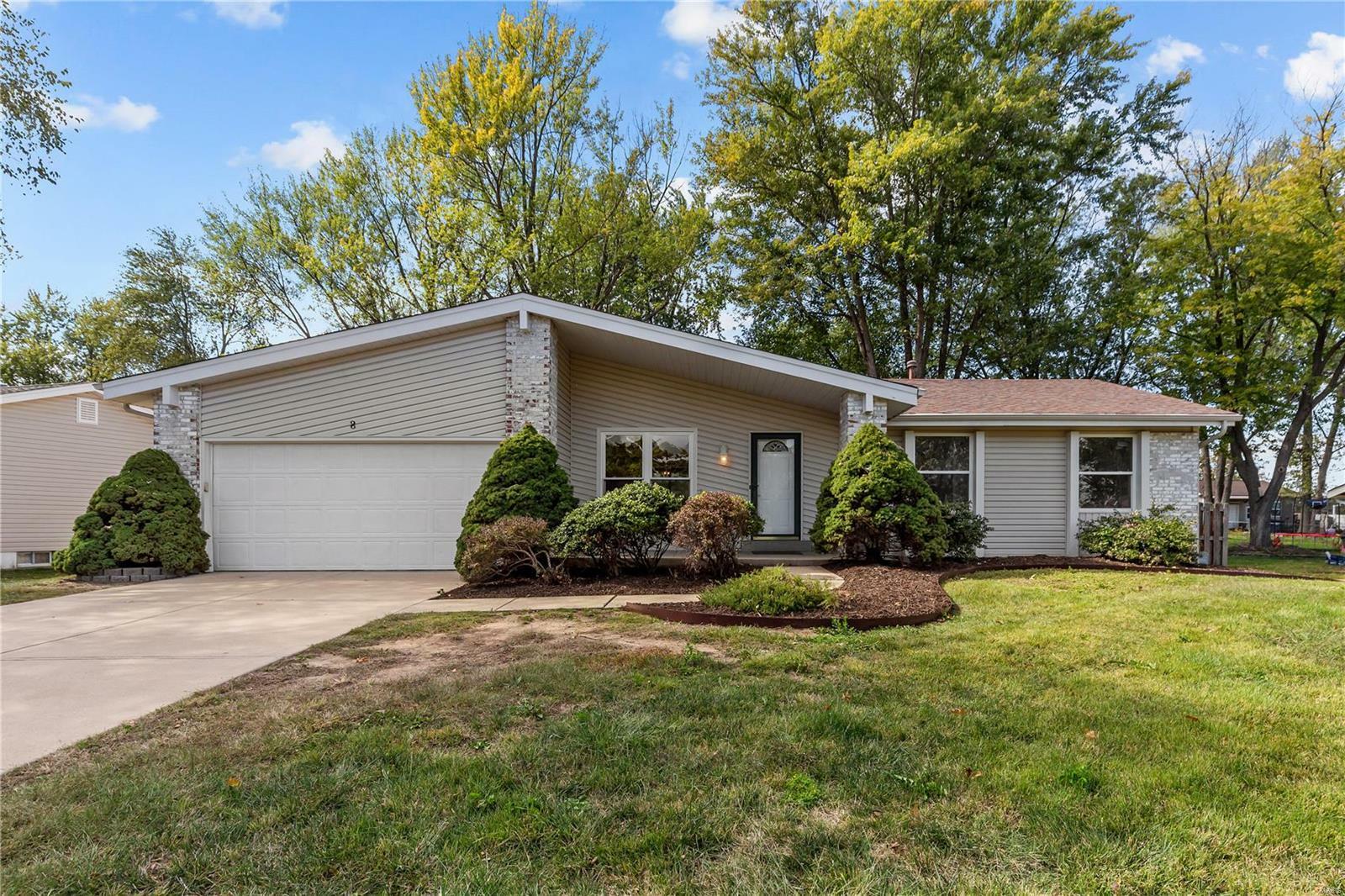 Property Photo:  8 Oakridge West Drive  MO 63376 