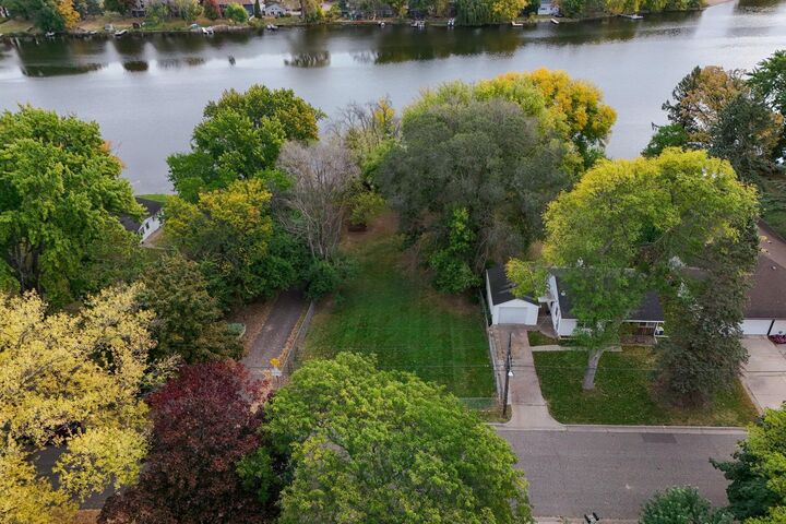 Property Photo:  503 Gentry Avenue N  MN 55128 