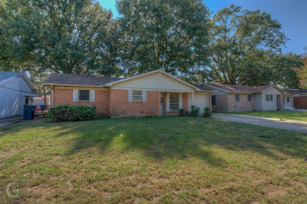 Property Photo:  3601 Red Bud Lane  LA 71108 