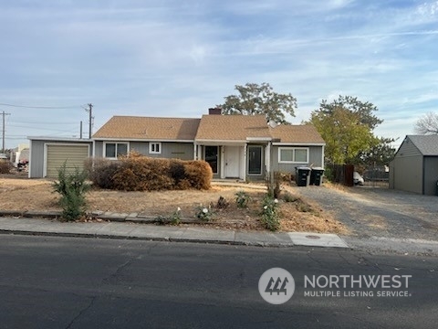 130 W Loop Drive  Moses Lake WA 98837 photo