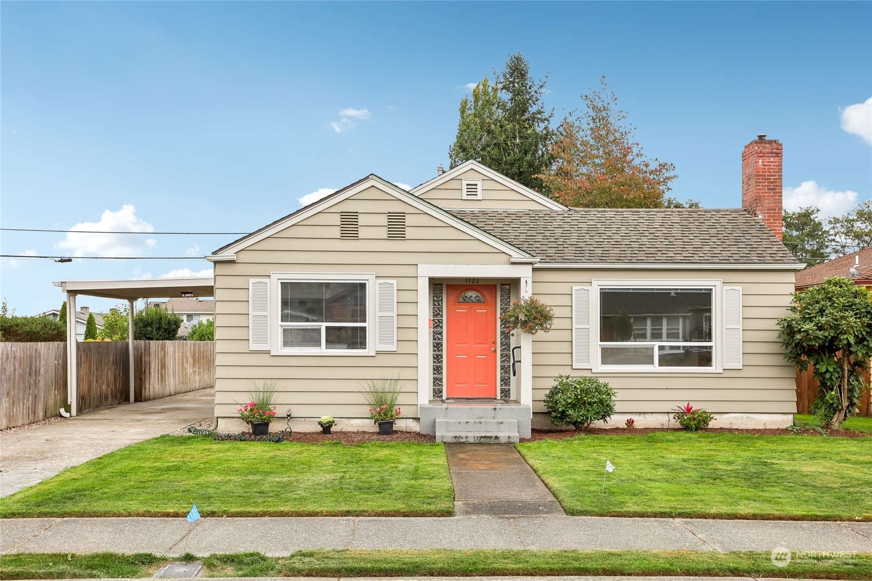 Property Photo:  1722  2nd Street  WA 98270 