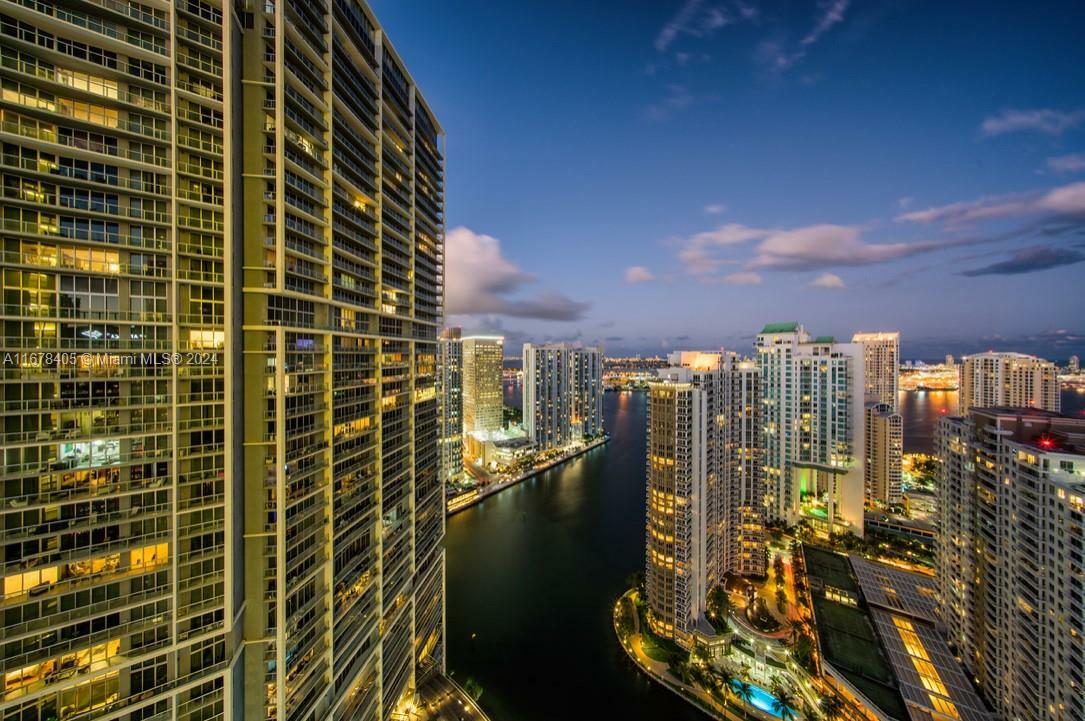 495 Brickell Ave 4004  Miami FL 33131 photo