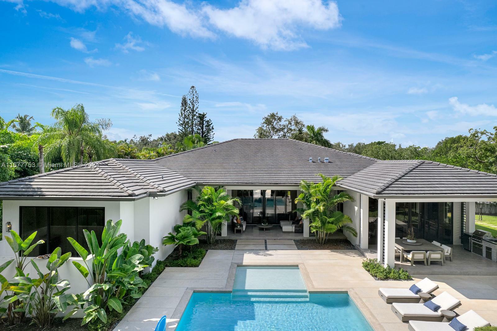 Property Photo: 10325 SW 69th Ave FL 33156
