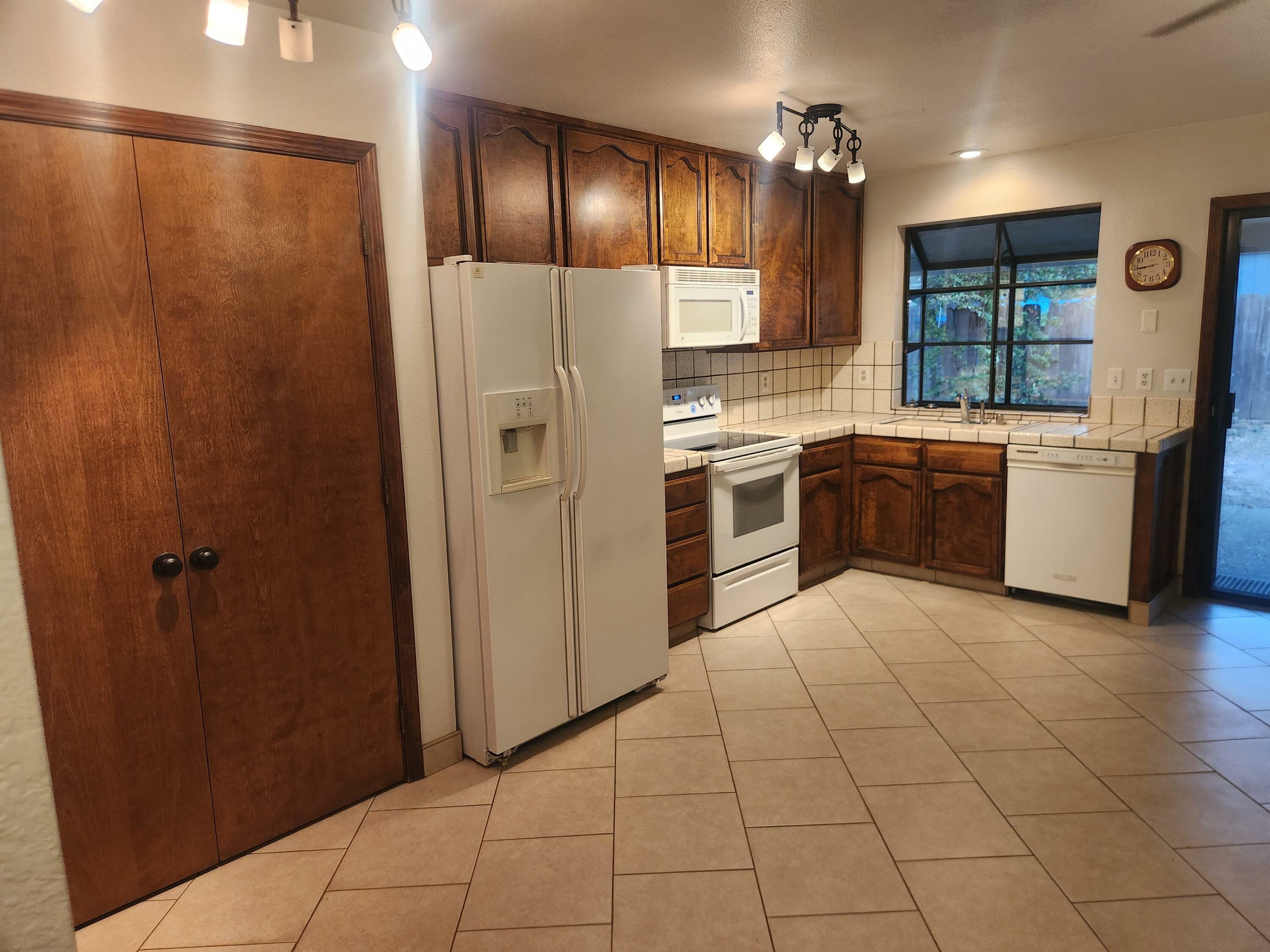 Property Photo:  2875 Sandalwood Street  CA 96001 