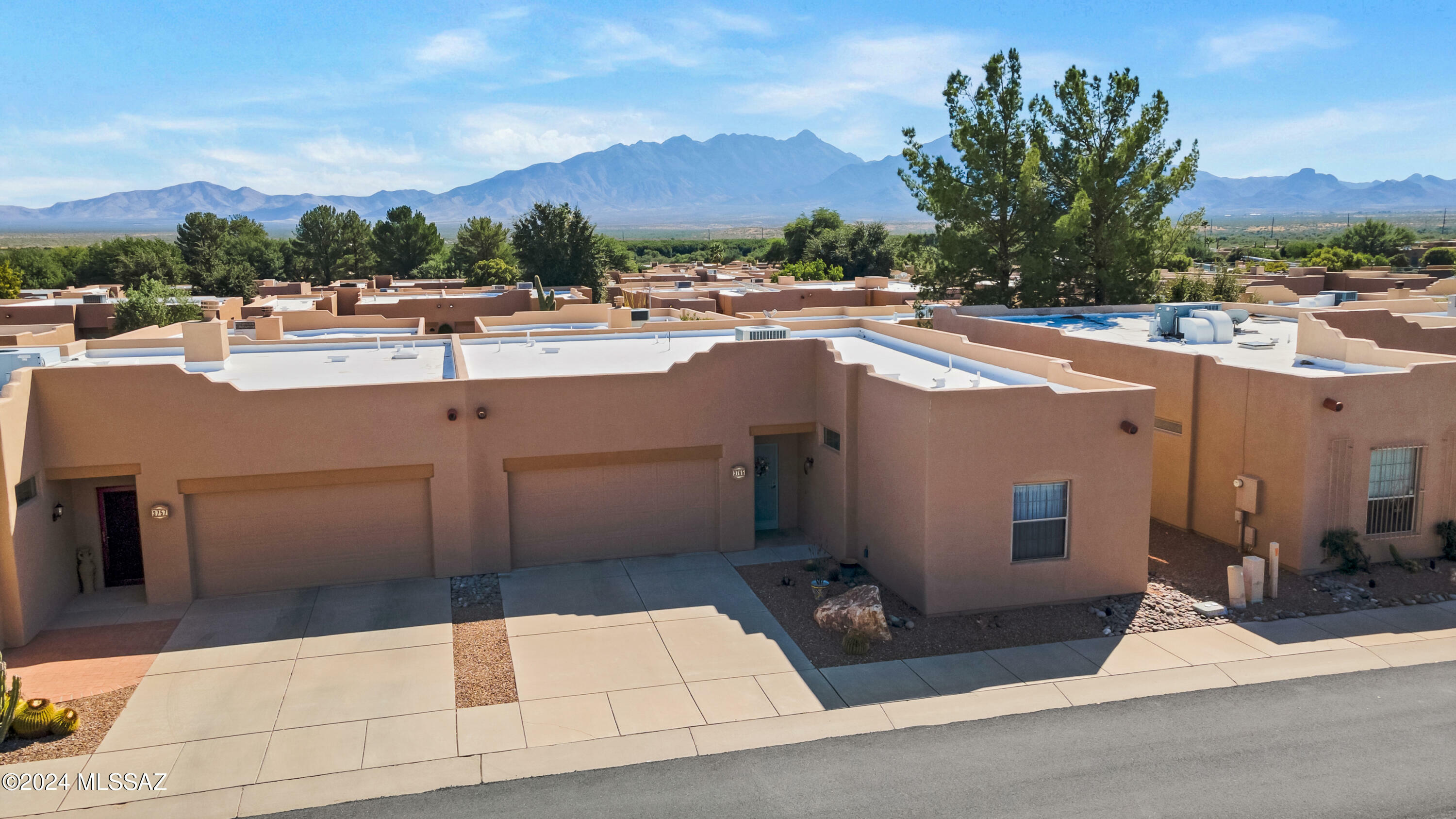 Property Photo: 3765 S Avenida De Encino AZ 85614