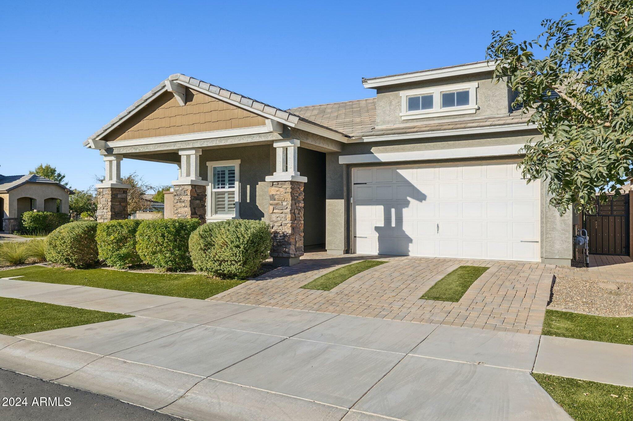 Property Photo:  2720 S Chatsworth --  AZ 85209 