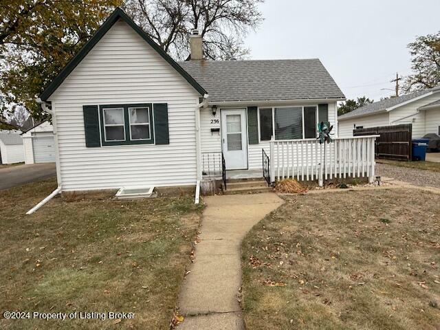 Property Photo:  236 5th Street W  ND 58601 