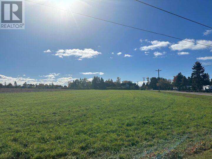 Property Photo:  Fairway Avenue  PE C1N 4J8 