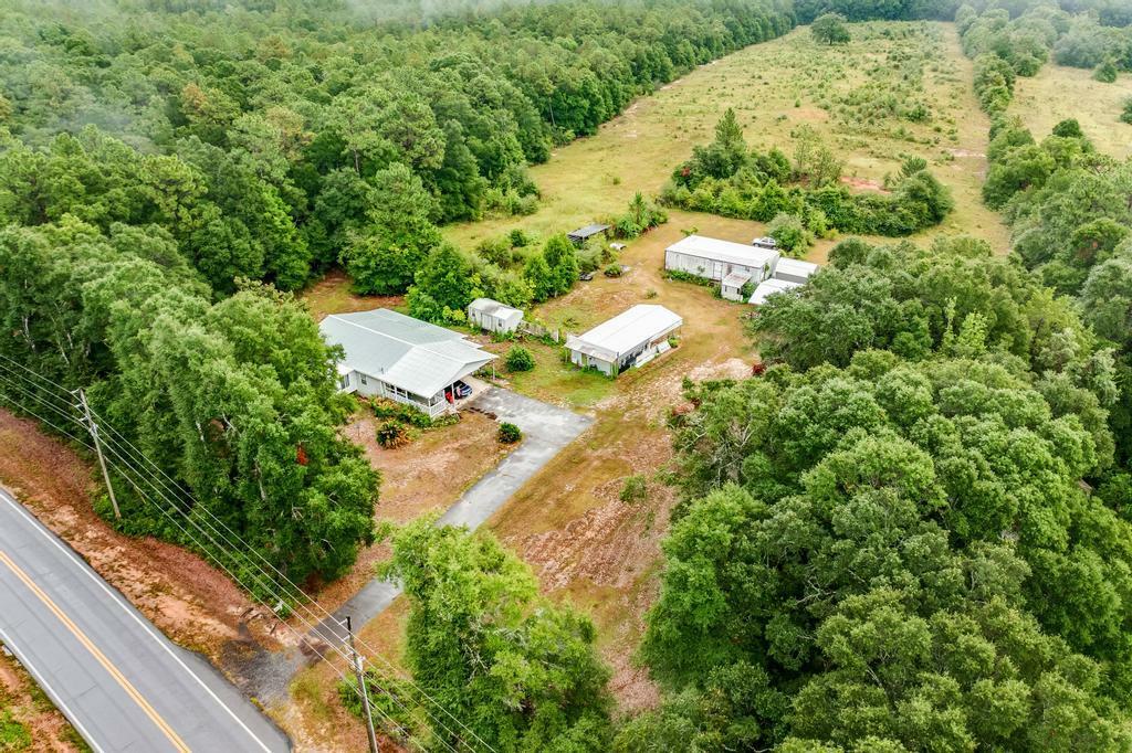 Property Photo:  5195 Galliver Cut Off  FL 32531 